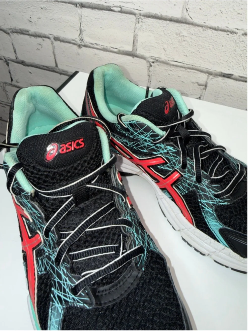 Women's ASICS GEL-EXCITE 2 Athletic Running Shoes Size 9 Black Teal Gym Shoes